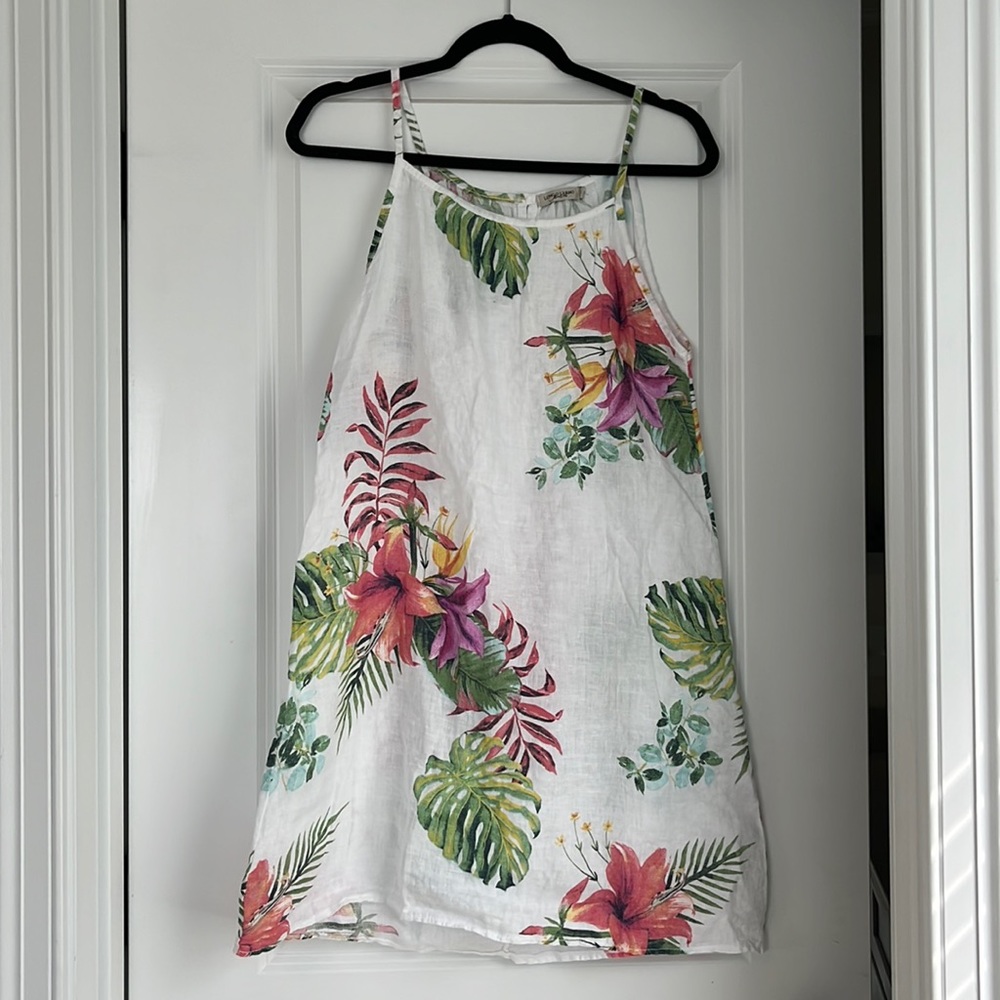 Beautiful tropical floral dress size S!